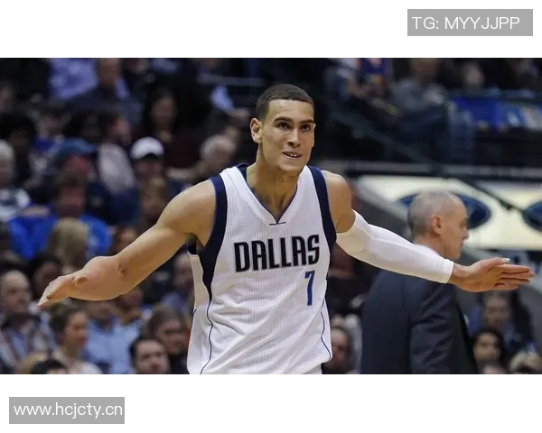 德怀特鲍威尔盛赞弗拉格新秀赛表现称其未来无限可能